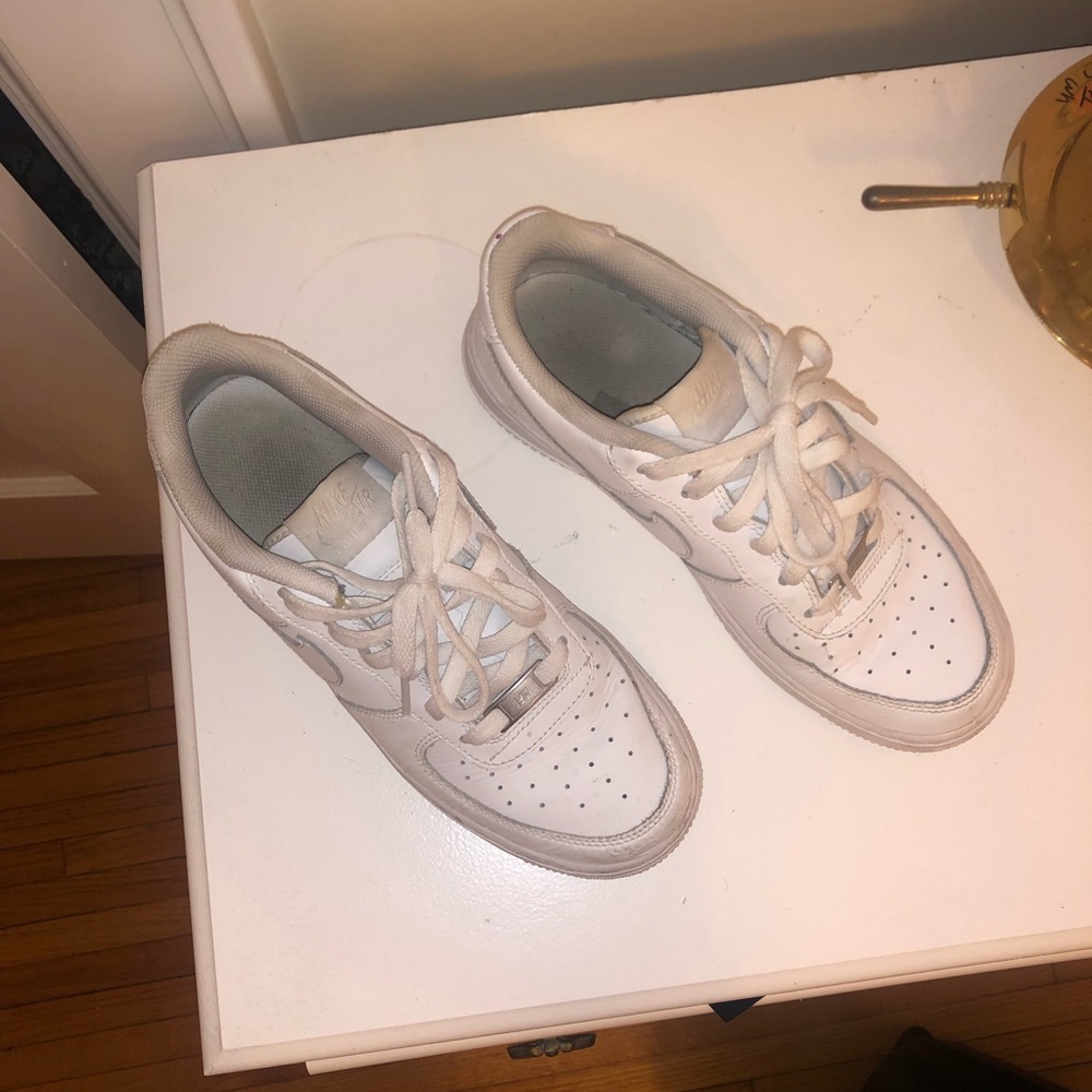 Low Air Force 1 - fairly worn